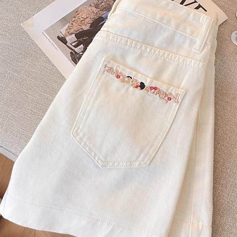 白色刺绣直筒牛仔短裤女2025夏季新款高腰宽松显瘦a字阔腿热裤薄