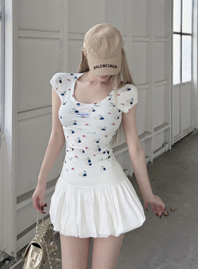 SOFITTE 25SS白色樱桃猫咪图案满印坎肩U领短款修身休闲弹力背心