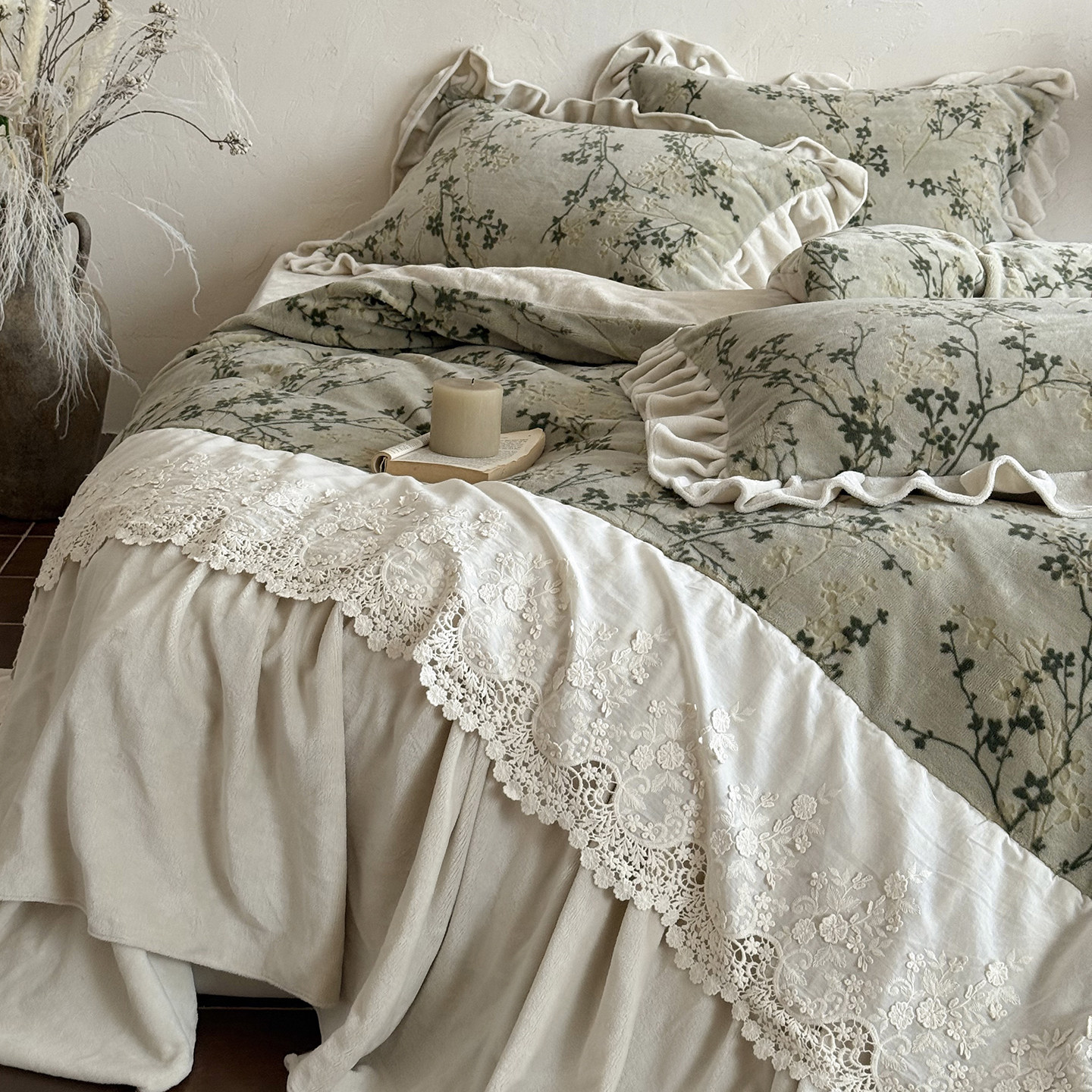 法式复古牛奶绒雕花床单笠四件套