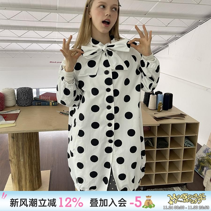 复古飘带领波点风衣可爱