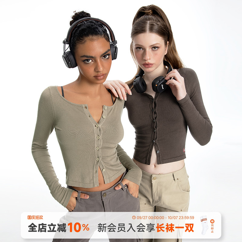 ABMY 可可布朗尼 大方领针织开衫女辣妹刺绣修身显瘦百搭短款外套