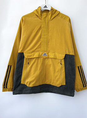 光雨体育--阿迪达斯 男子 保暖防风 加绒 连帽休闲运动外套HD0366