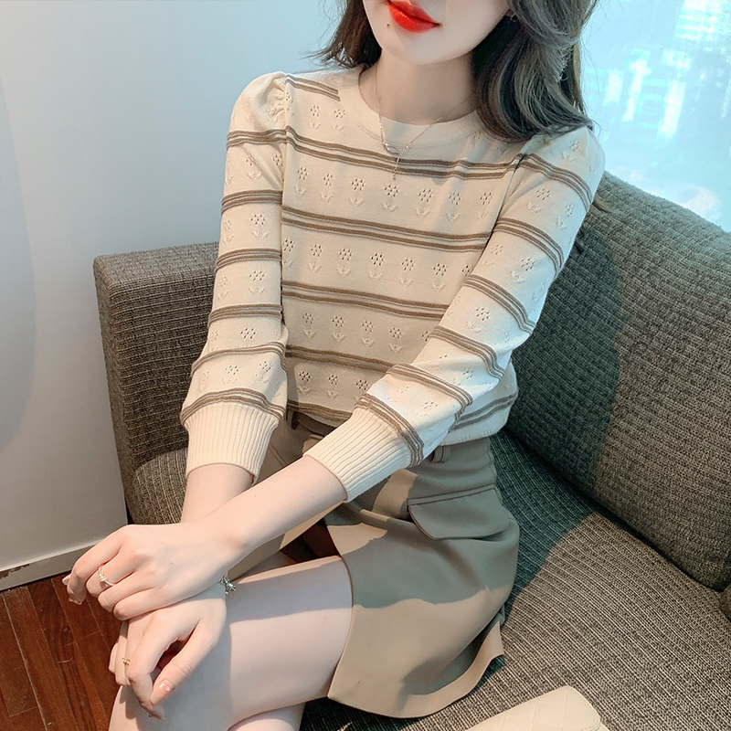 간호 니트 탑 긴팔 산후 가을 라운드 넥 스트라이프 다목적 외출 기질 디자인 간호 바닥 셔츠