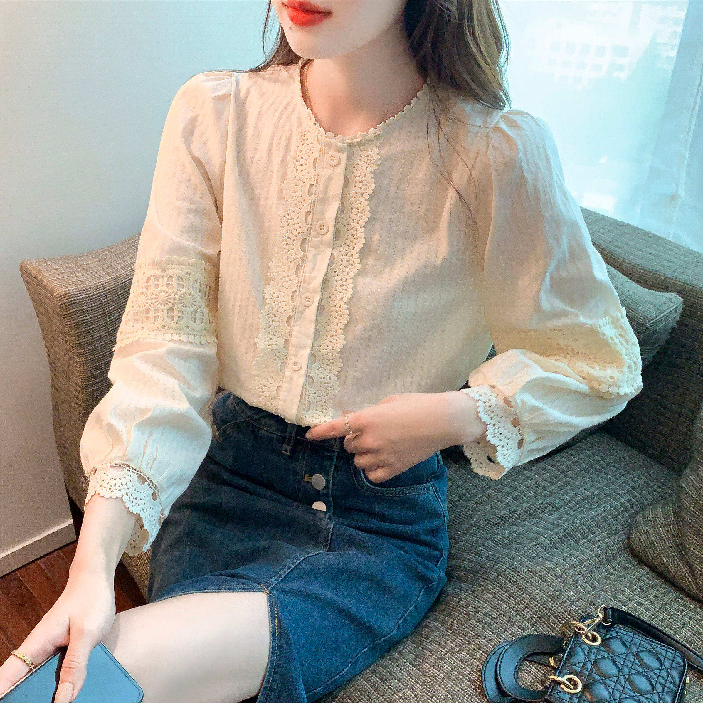 수유 상의 긴팔 가을 레이스 셔츠 날씬한 셔츠 라운드넥 달콤한 기질 패셔너블하고 트렌디한 나들이용 모유수유 셔츠