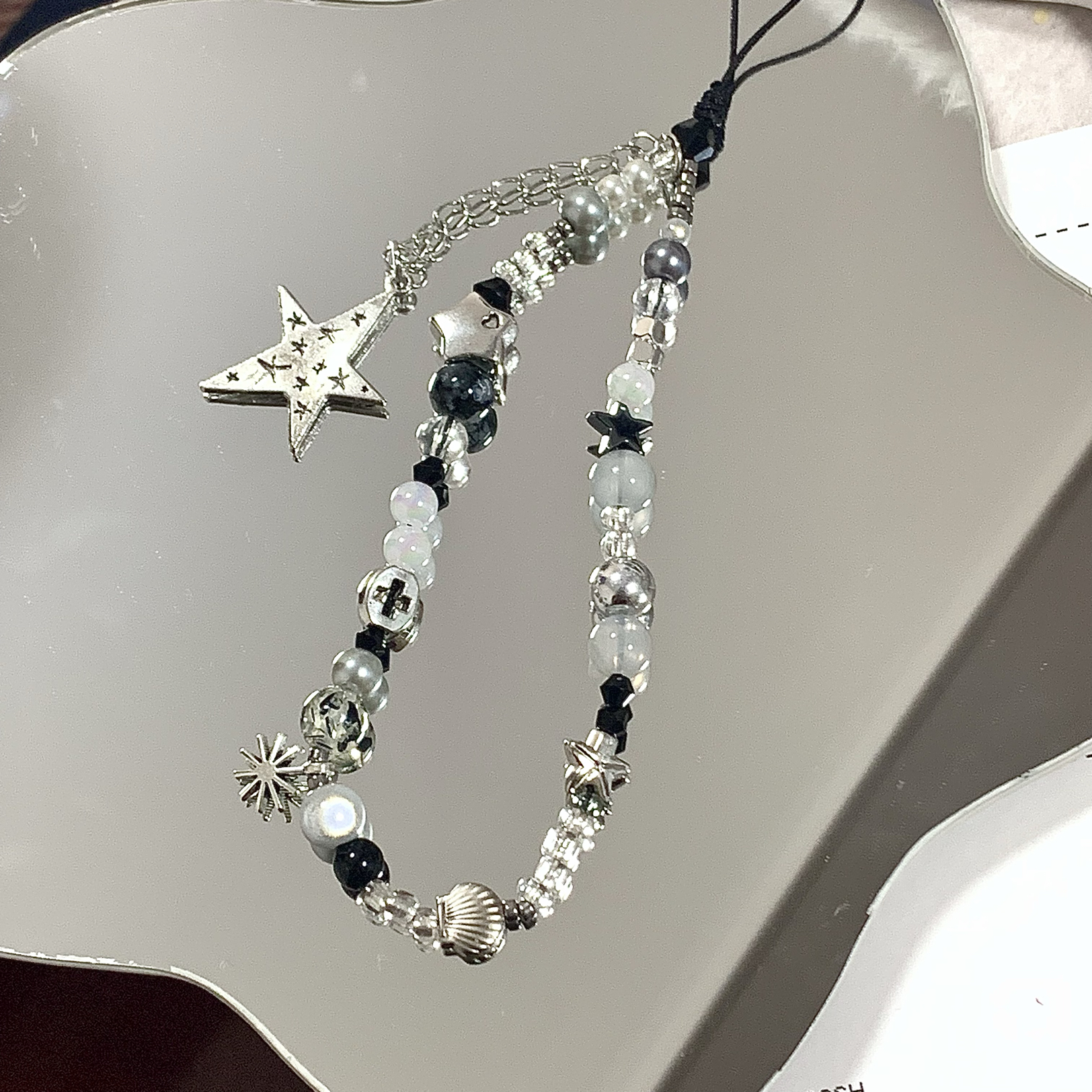 星星派对｜原创小众设计ins风星星Y2K千禧酷黑银串珠手机链ccd链