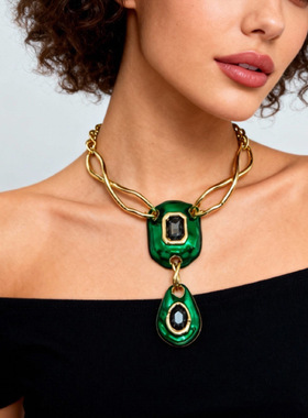 欧美复古小众设计交叉线条感几何宝石吊坠项链时尚高级感锁骨颈链