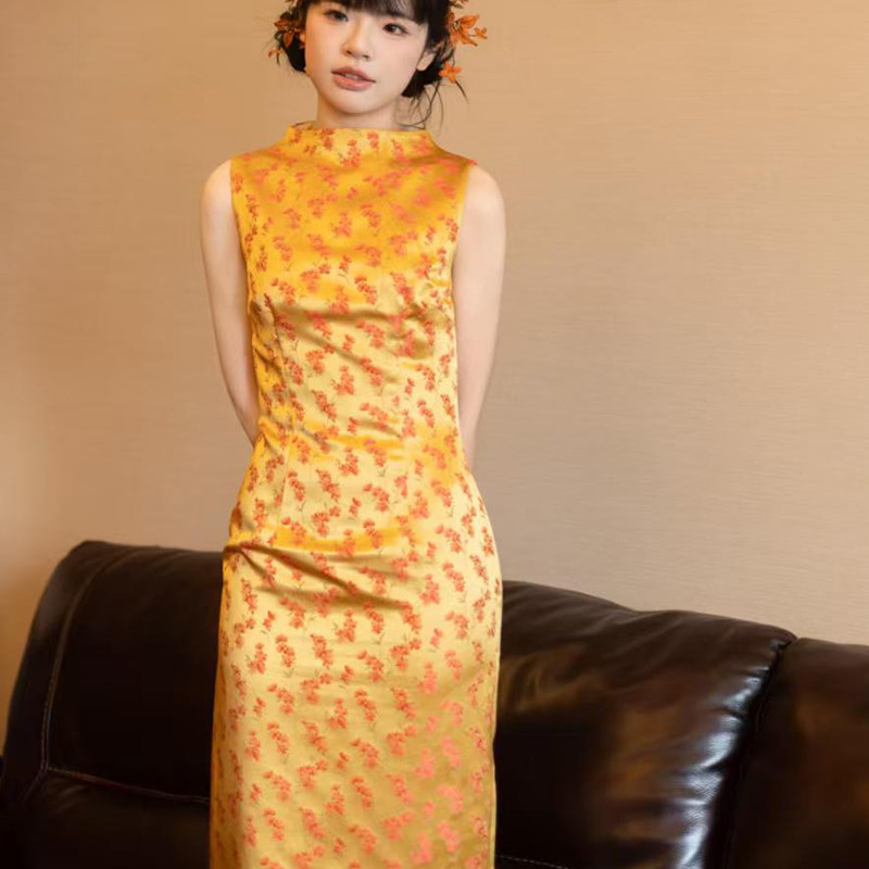 新中式复古风晨拍礼服女新娘黄色花色气质旗袍高级感敬酒服连衣裙图片