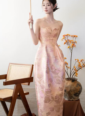 晨拍礼服女新娘复古风抹胸高级感轻奢设计感晚宴礼服敬酒服连衣裙
