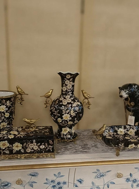 欧式创意陶瓷配铜家居装饰摆件