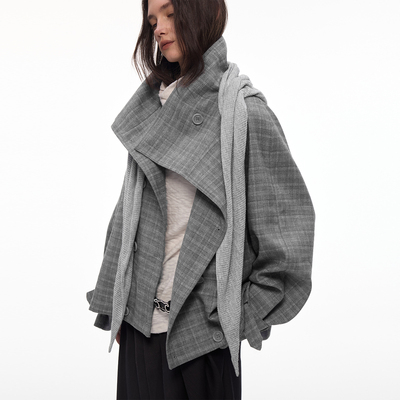 【都市漫行家】BiLLconch灰色格纹翻领廓形外套小众设计披肩风衣