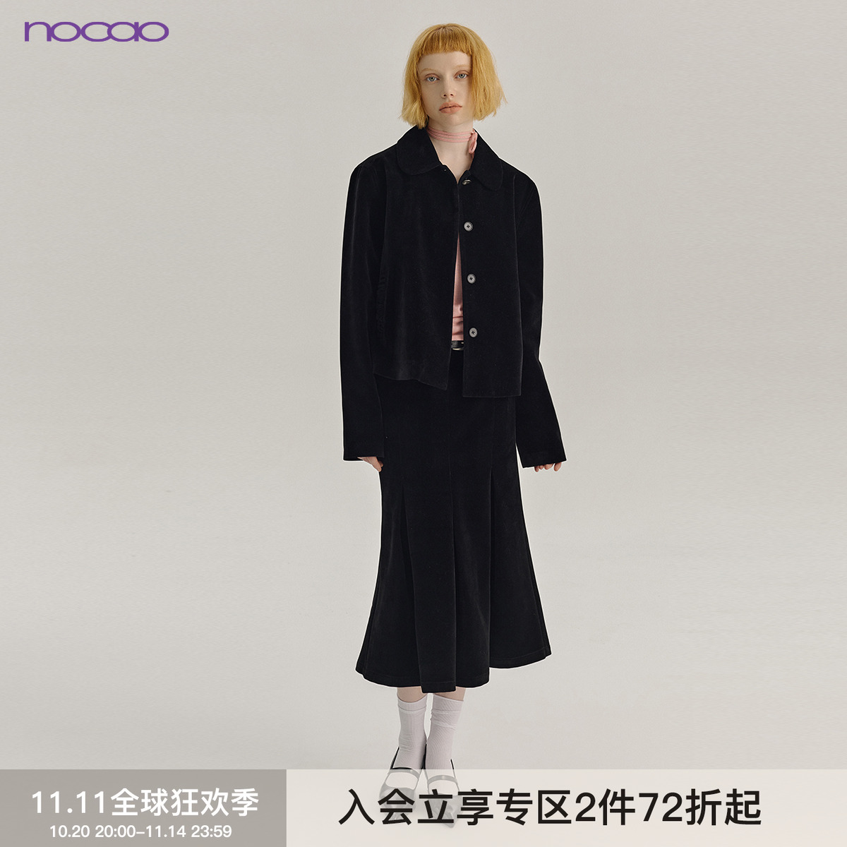 丝绒面料打褶设计外套