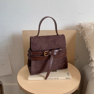 复古麂皮包女2025新款小众设计手提斜挎包百搭高级感绑带磨砂包