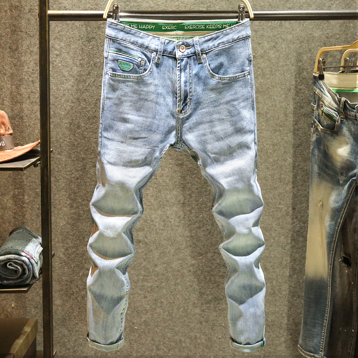 浅蓝色高质量弹力青年牛仔裤男款