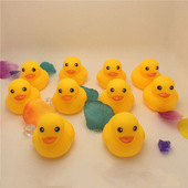 发声玩具 磨牙猫狗玩具 超萌小黄鸭 宠物挤压玩具 厂家