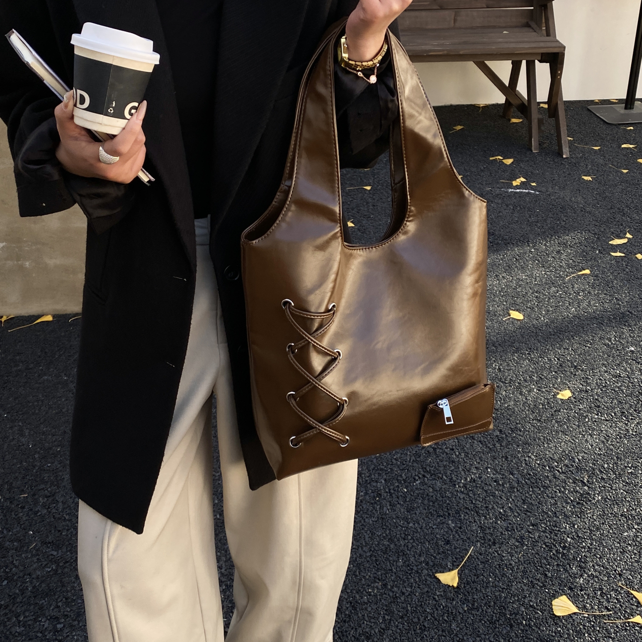 芭蕾风包包女式2025新款潮冬季高级感绑带单肩包大容量通勤托特包