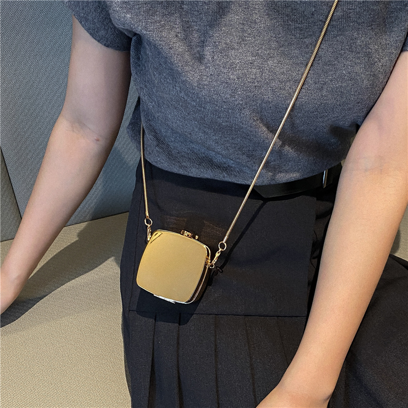 网红耳机包迷你小包金属感链条包