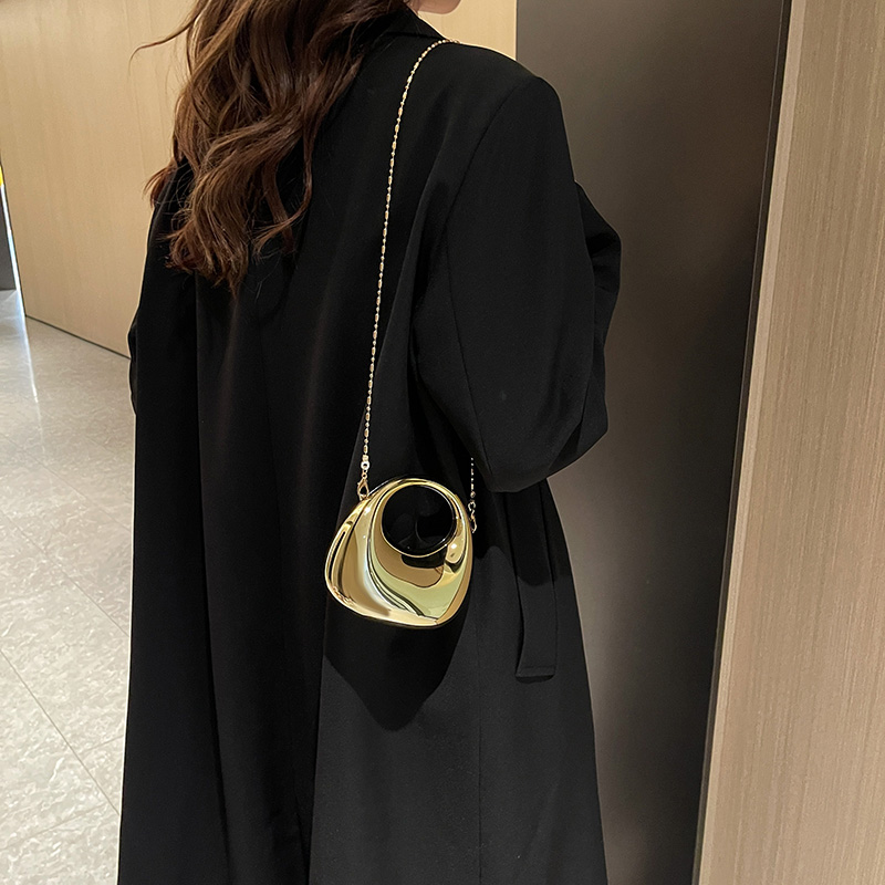 甜酷辣妹包mini小包包设计感迷你口红耳机单肩斜挎链条零钱配饰包