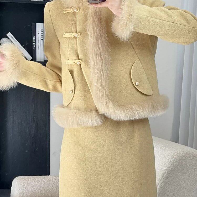 小香风套装羽绒服女轻薄加厚毛毛外套两件套