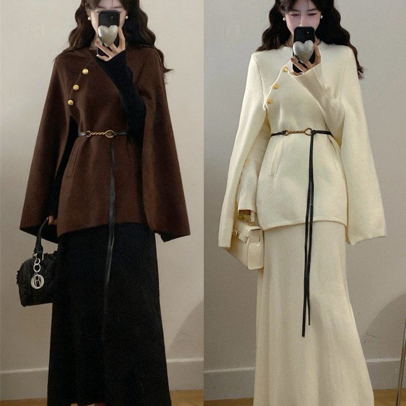 实拍大码秋冬新款胖MM法式设计感斗篷外套+针织打底连衣裙两件套