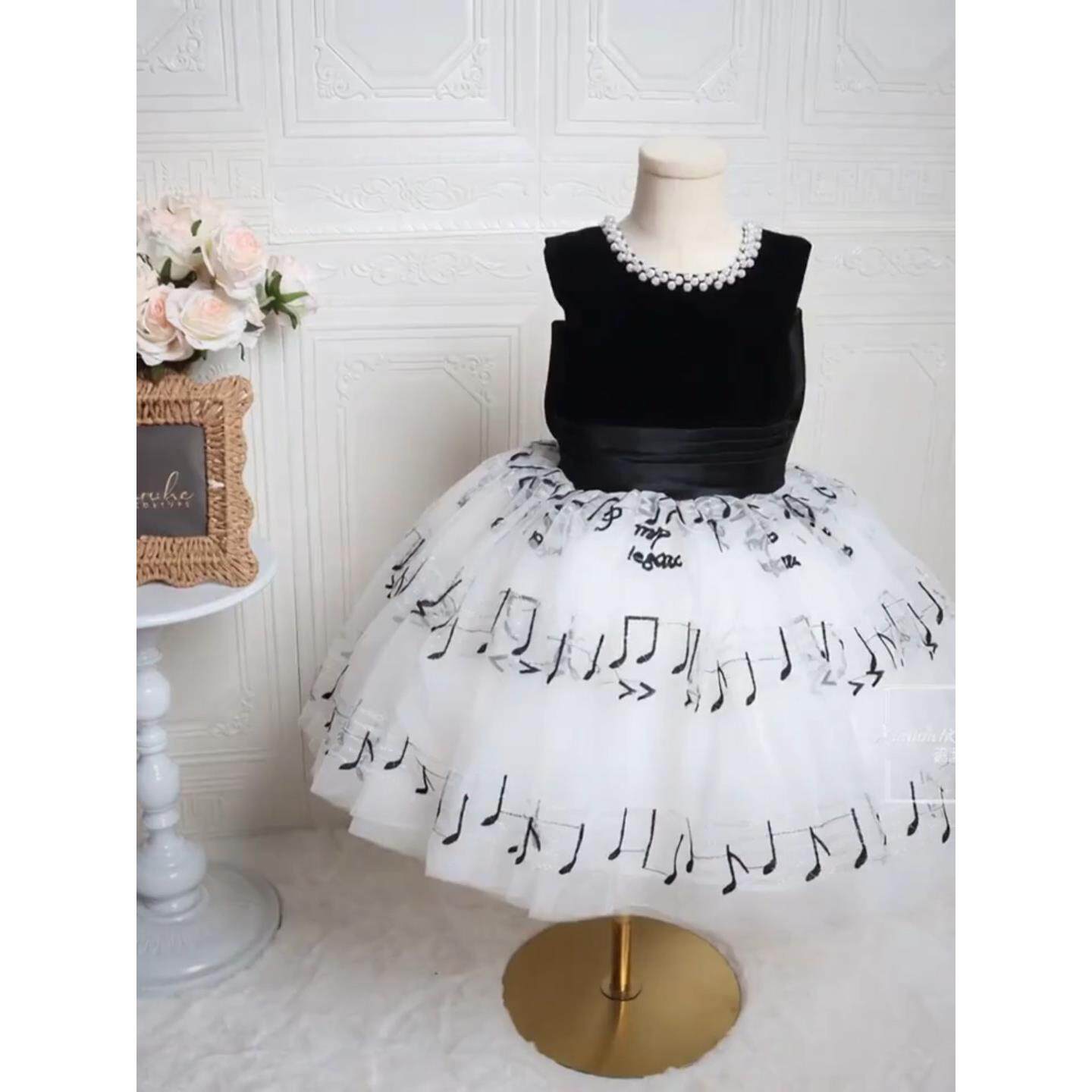 女童黑色珍珠领连衣裙宝宝生日礼服夏季音符绣花网纱蓬蓬裙公主裙