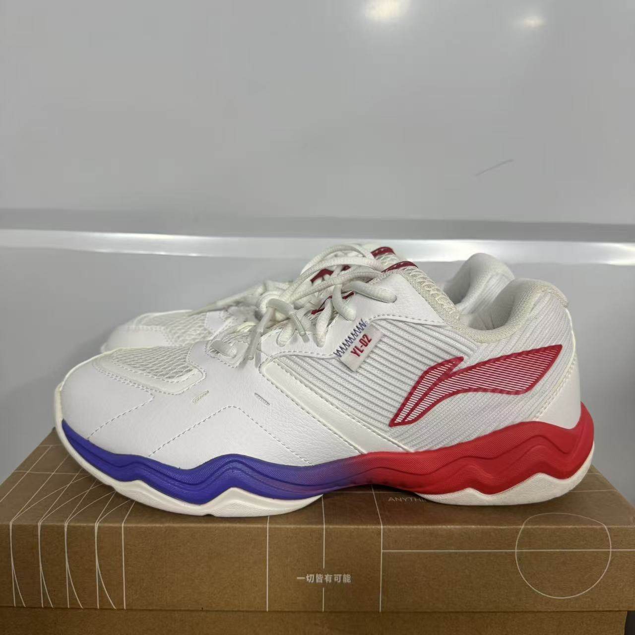 （瑕疵门店样鞋）李宁羽毛球鞋音浪2代男女情侣震透气运动鞋AYTS0