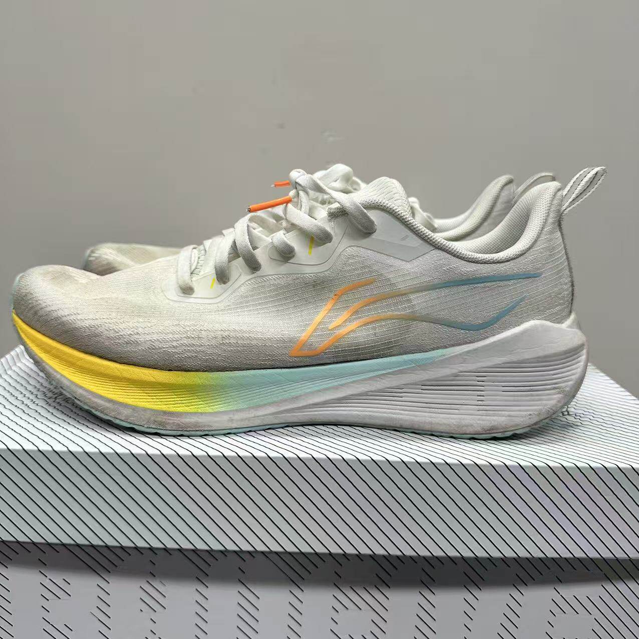 （瑕疵门店样鞋）李宁吾适5SLITE跑步鞋男运动慢跑鞋ARST003