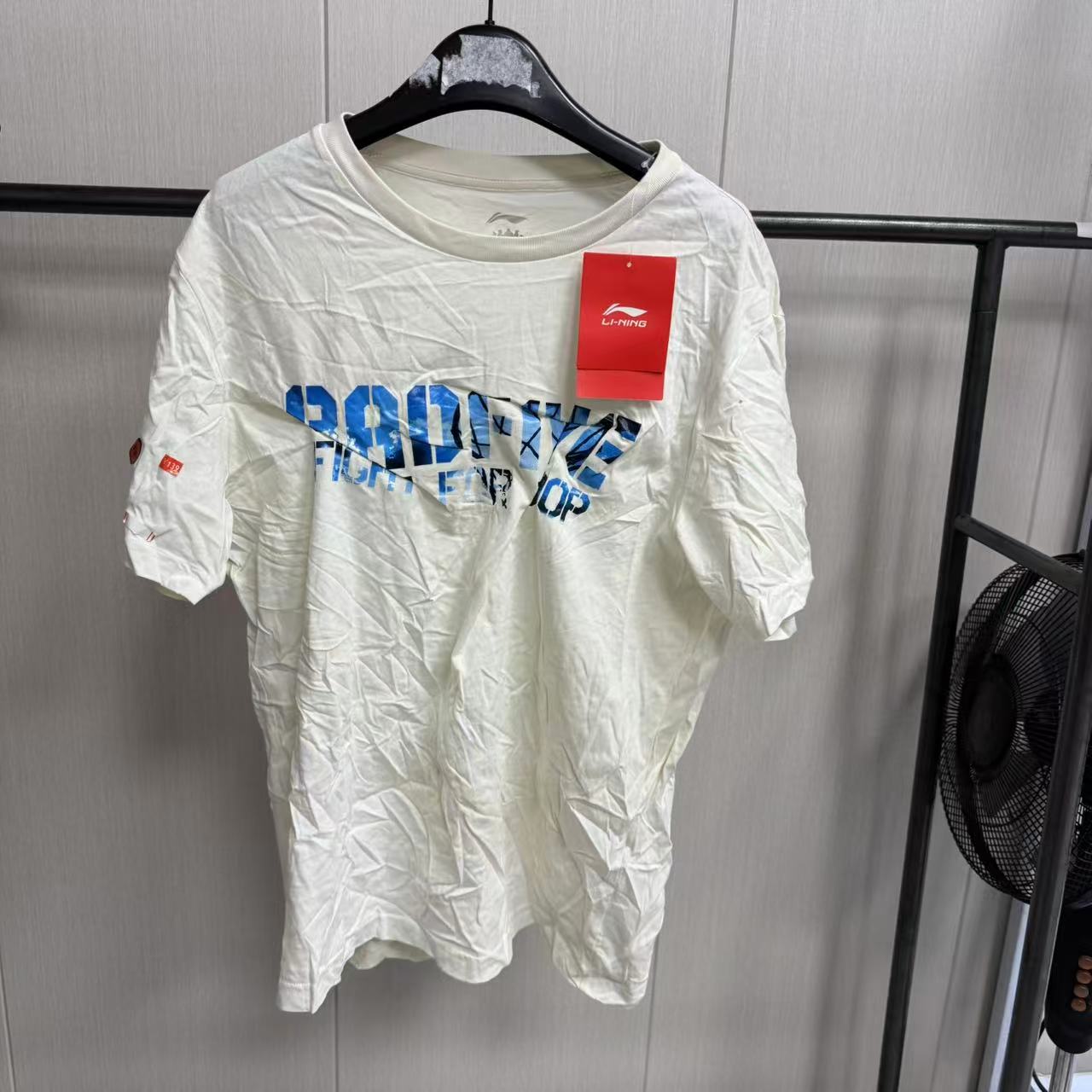 《购买前看详情B品》李宁夏季圆领男款休闲百搭运动圆领T恤AHSN58