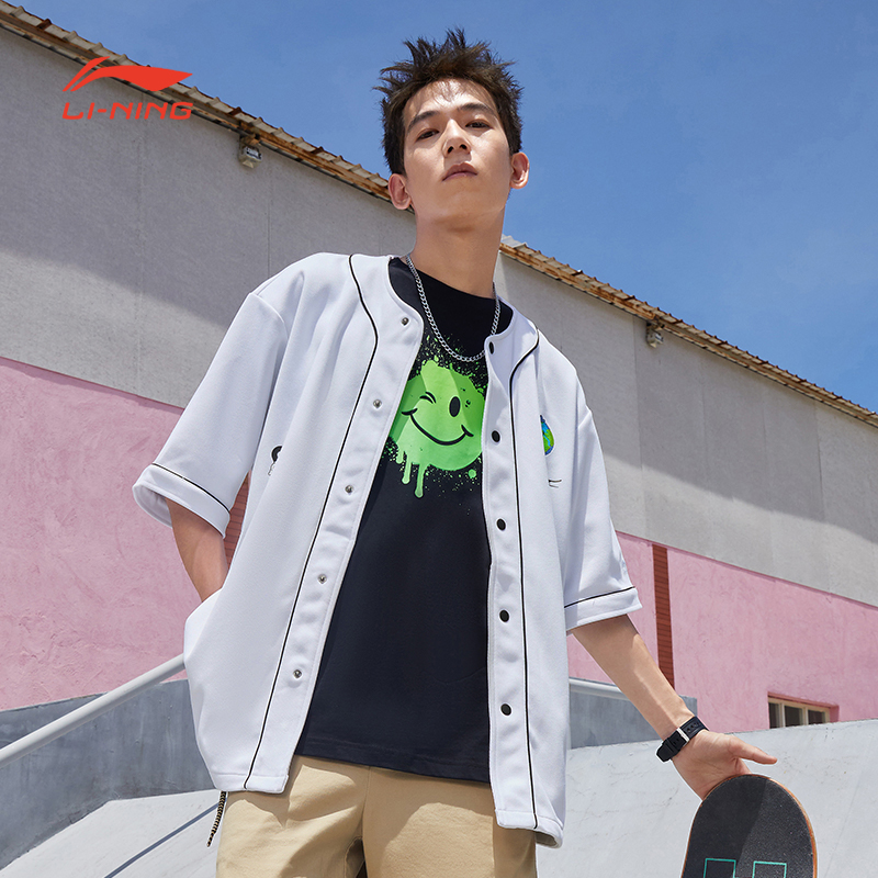 李宁上衣夏男款时尚系列短袖舒适圆领透气开衫百搭运动服AFDS281