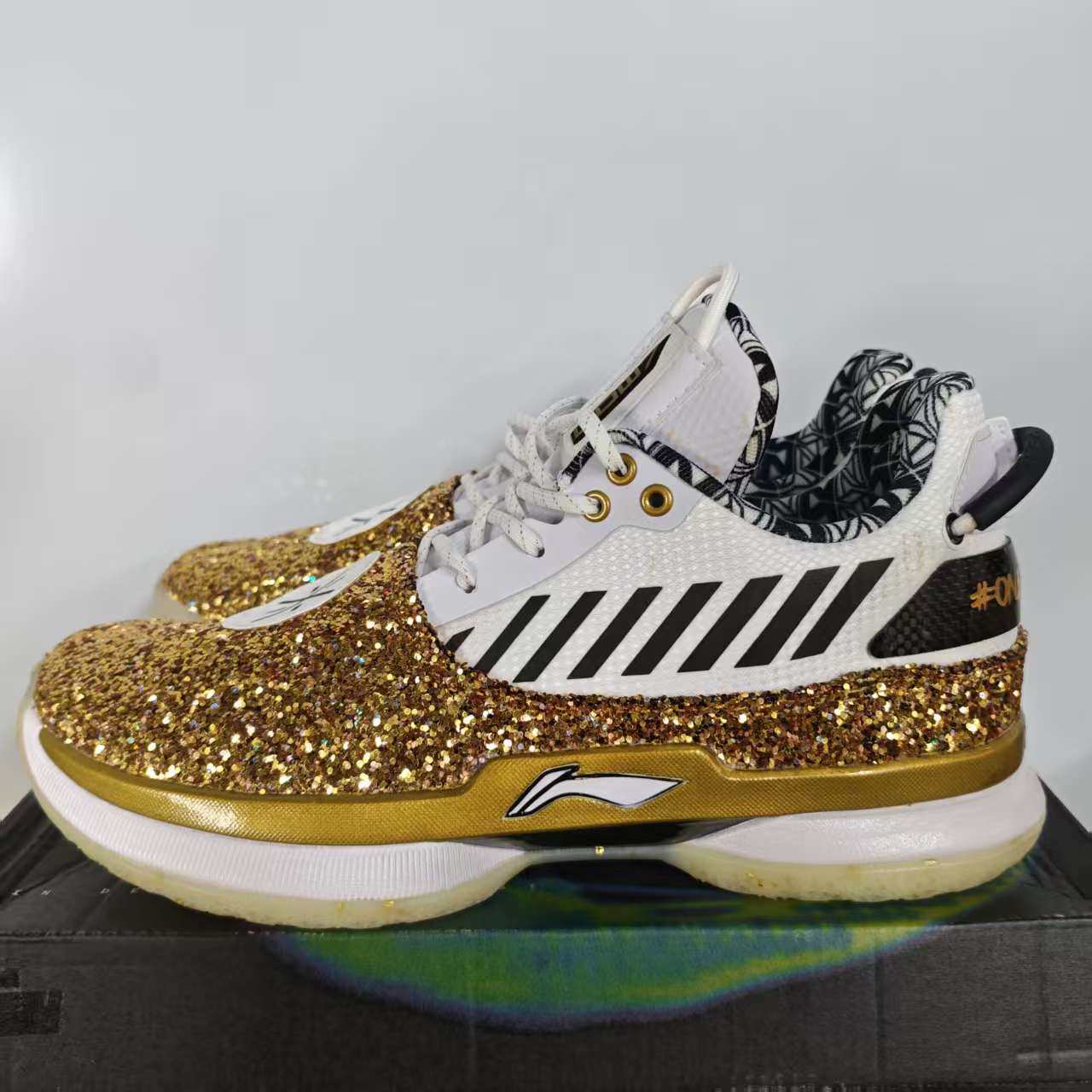 （瑕疵门店样鞋）李宁WOW7男款韦德系列篮球鞋专业运动鞋ABAN079