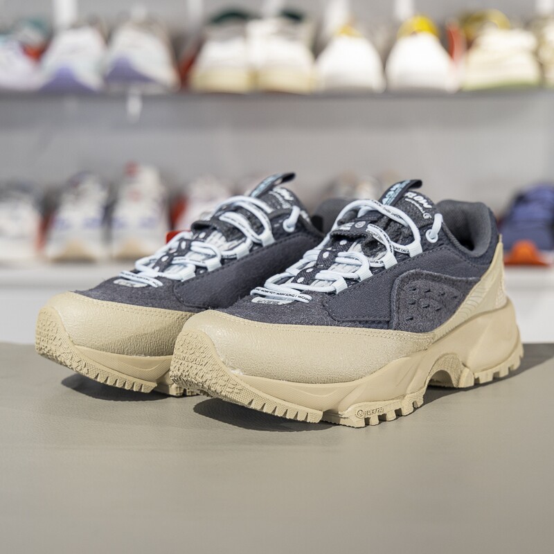 李宁CF溯行野V2徒步鞋2024秋新款女子防滑耐磨户外休闲鞋AHCU040