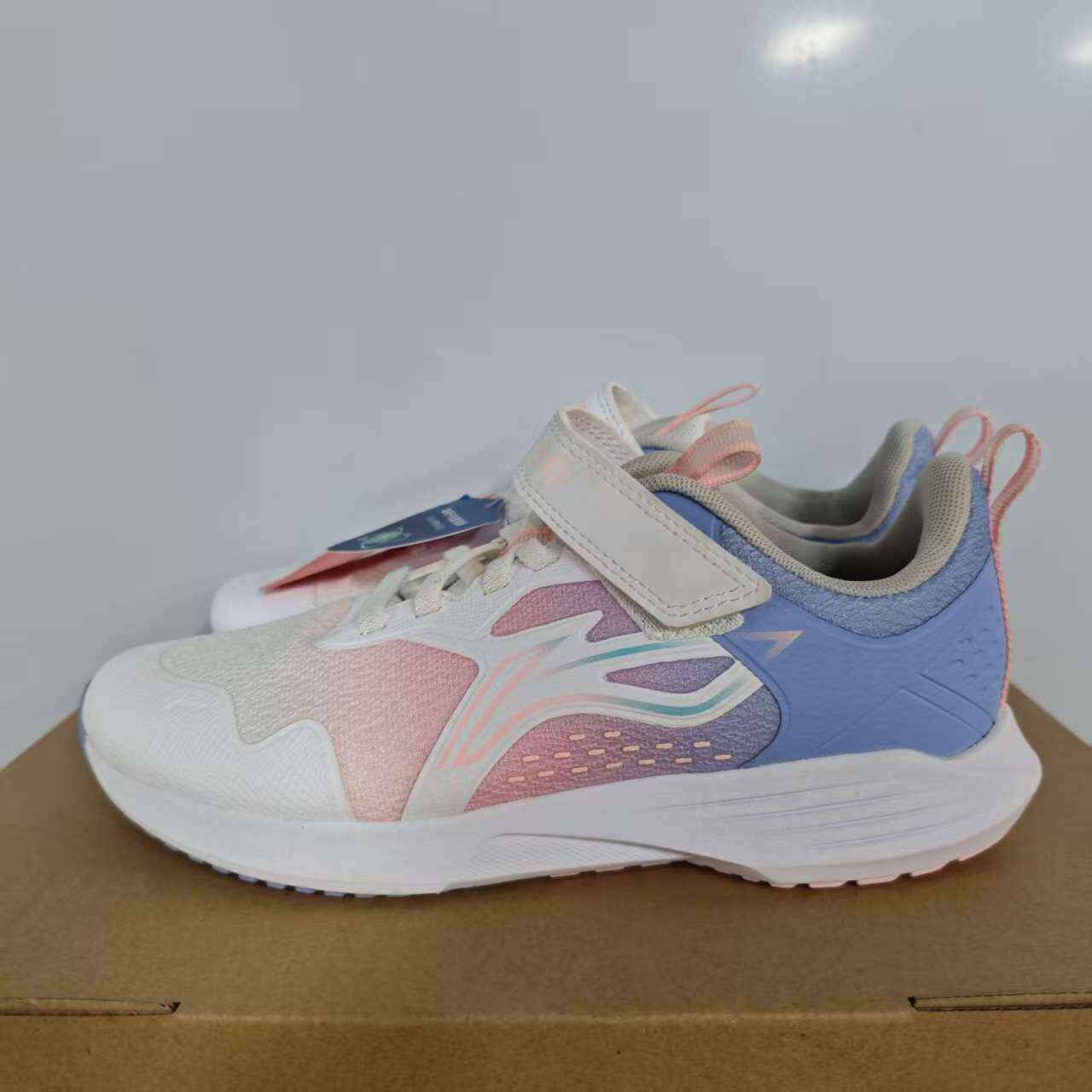 （瑕疵门店样鞋）李宁男女童透气耐磨缓震跑步运动鞋YKFU070