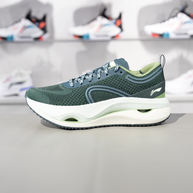 李宁跑鞋2024夏季新品惊鸿女子反光缓震保护耐磨运动鞋ARHU006