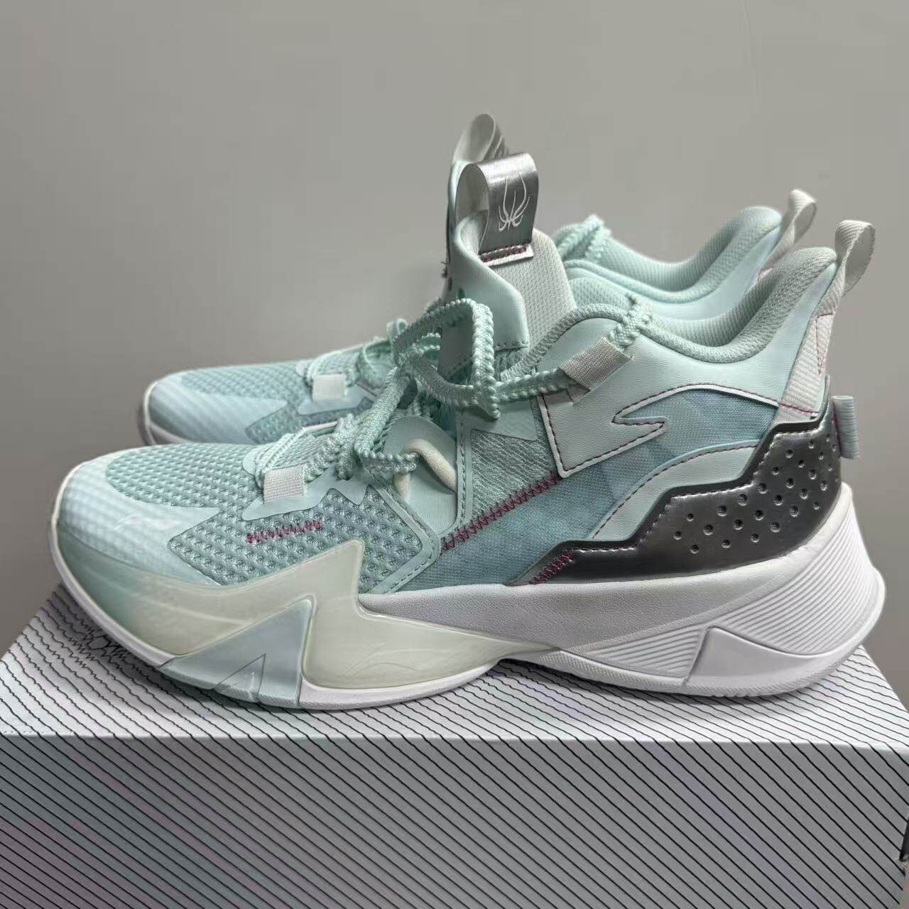 （瑕疵门店样鞋）李宁篮球鞋男夏透气耐磨篮球场地鞋ABPU055