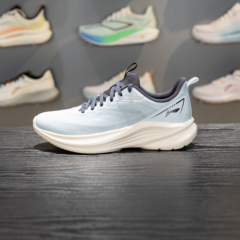 李宁轻风V3男子休闲慢跑鞋2026春季新款缓震透气运动鞋ARSW113