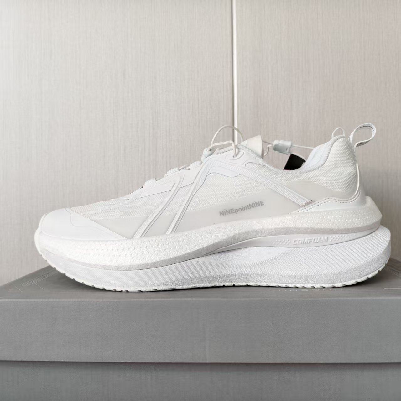 李宁运动休闲鞋男款网面舒适运动潮流时尚跑步运动鞋AGLU329