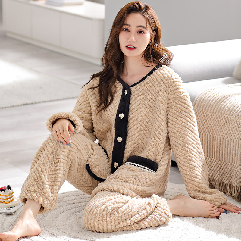 睡衣女秋冬款珊瑚绒开衫加绒加厚