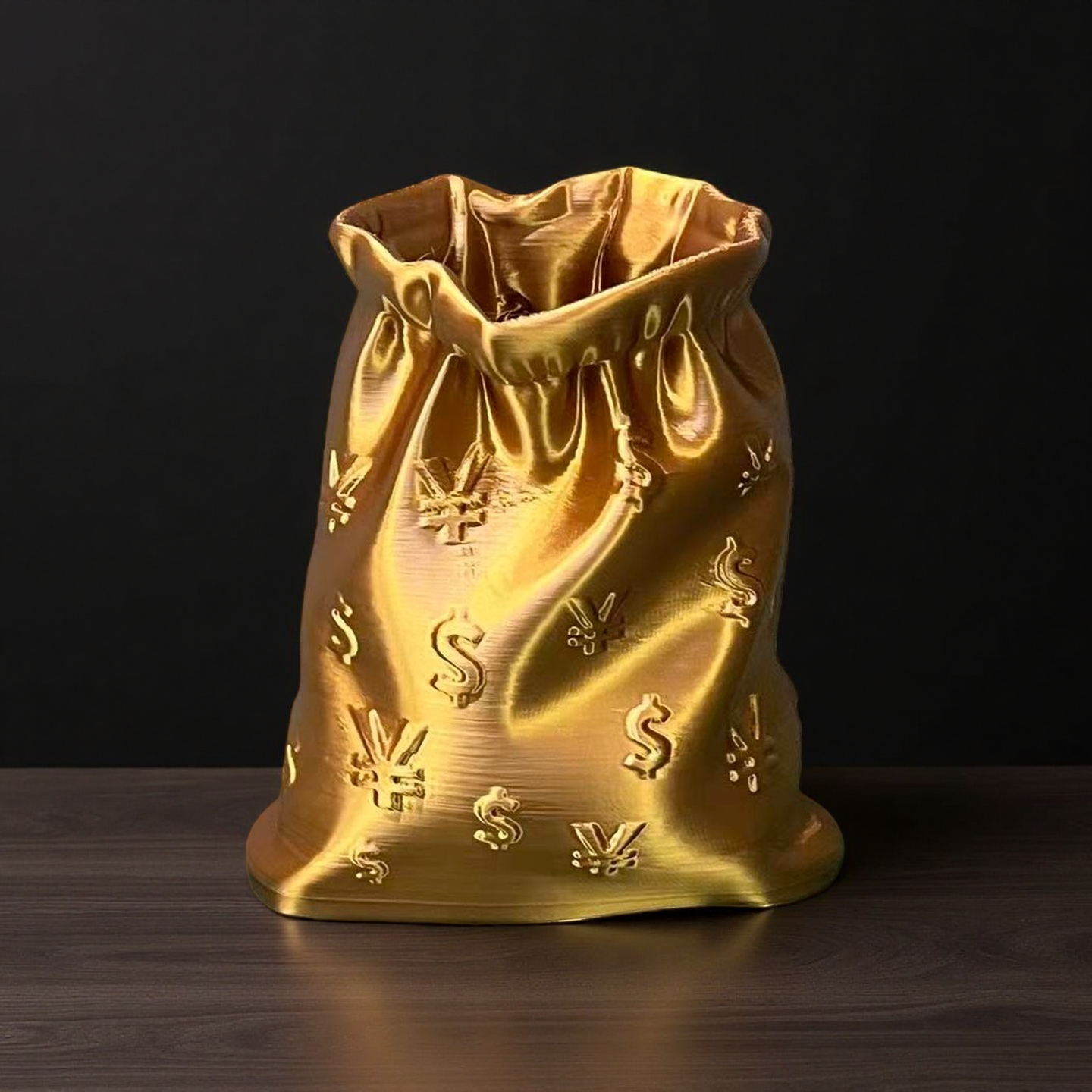 3D创意金黄钱袋大容量笔筒