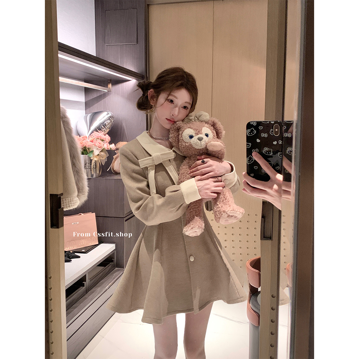 迟伞伞奶茶色蝴蝶结羊毛连衣裙