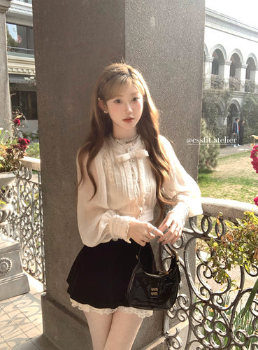 蝴蝶结拼接蕾丝金丝衬衫女春夏