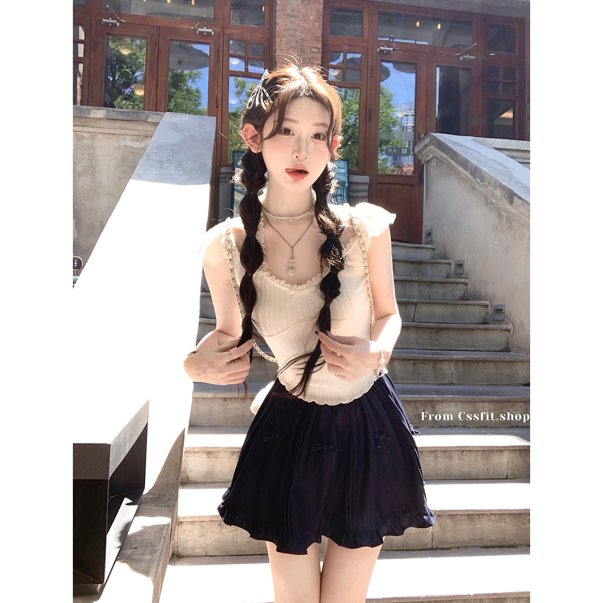 小飞袖挂脖蕾丝花边棉tee