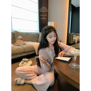 迟伞伞26/ss 娇懒氛围 lp100羊毛粉色横纹针织连帽上衣长裤套装