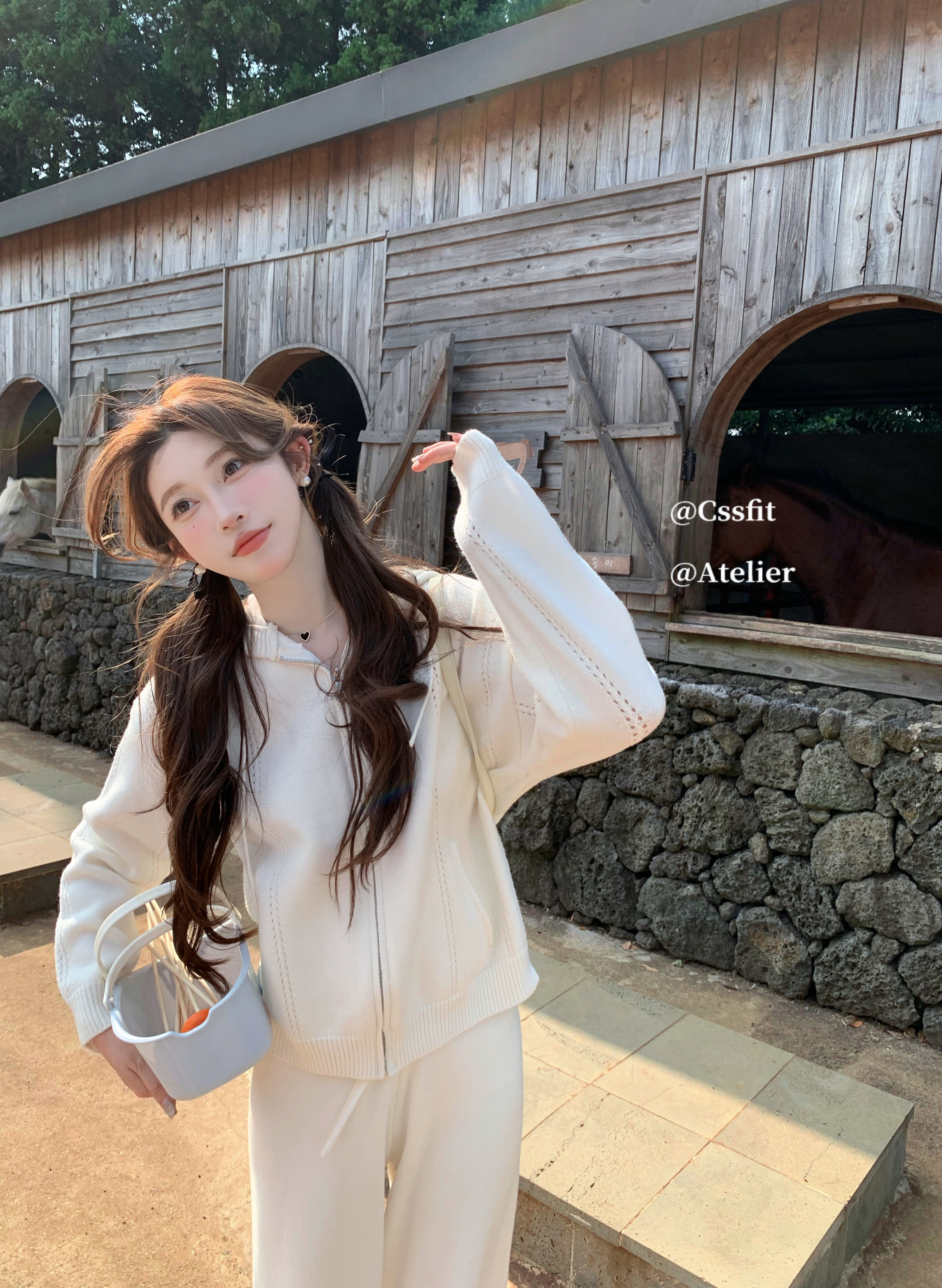 迟伞伞编织镂空连帽针织套装