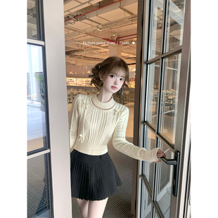 迟伞伞26/ss 蒲公英来信 白色镂空领短款麻花针织衫细百褶短裙女