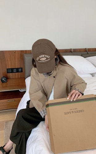 自线设计拼接格纹立领短风衣