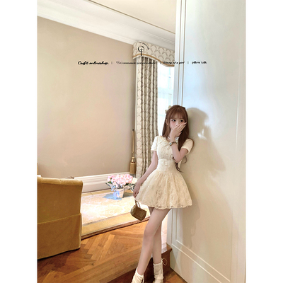 迟伞伞珠片刺绣手工蕾丝领连衣裙