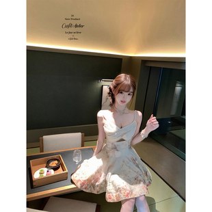 zim渐变晕染花朵交叉吊带连衣裙气质短裙 原野斯嘉丽 迟伞伞26