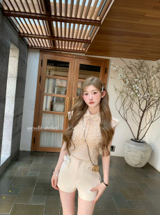 两色 兔耳朵包臀简约高腰磨砂显瘦气质短裤 迟伞伞 玉兔少女