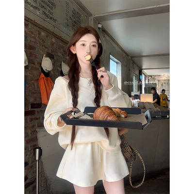 刺绣卫衣&半裙迟伞伞2024年秋季