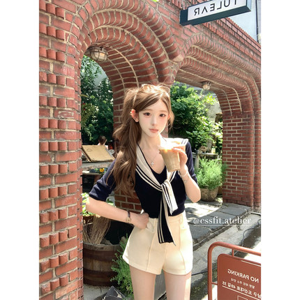 迟伞伞25/ss Tokyo夜航船 海军领丝光羊毛针织上衣两色馥芮白短裤