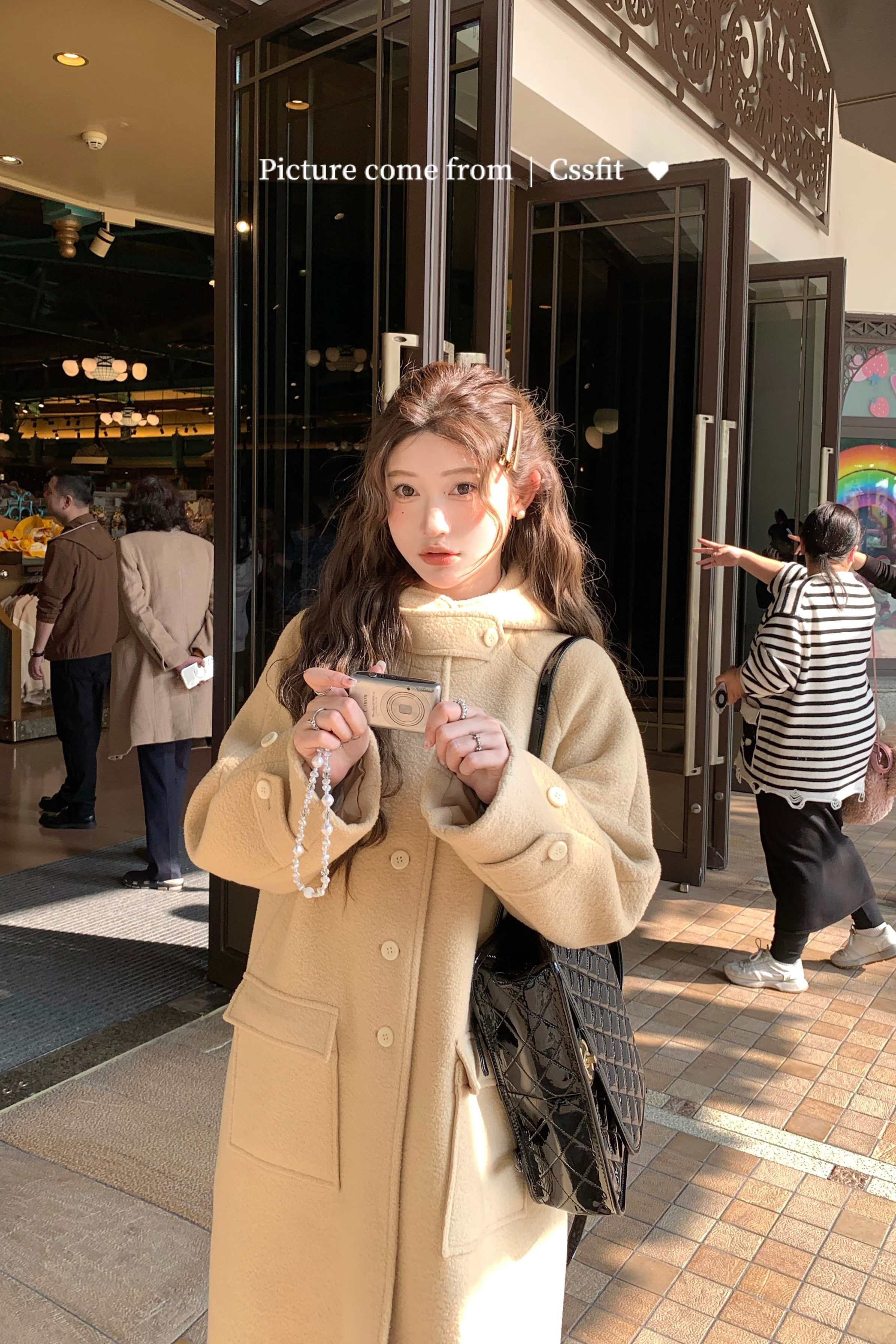 迟伞伞冬日氛围羊毛连帽大衣